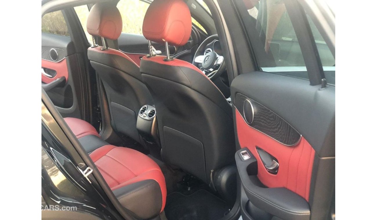 مرسيدس بنز GLC 300 2020 Mercedes-Benz GLC 300 4MATIC, 2.0L, GCC 0km