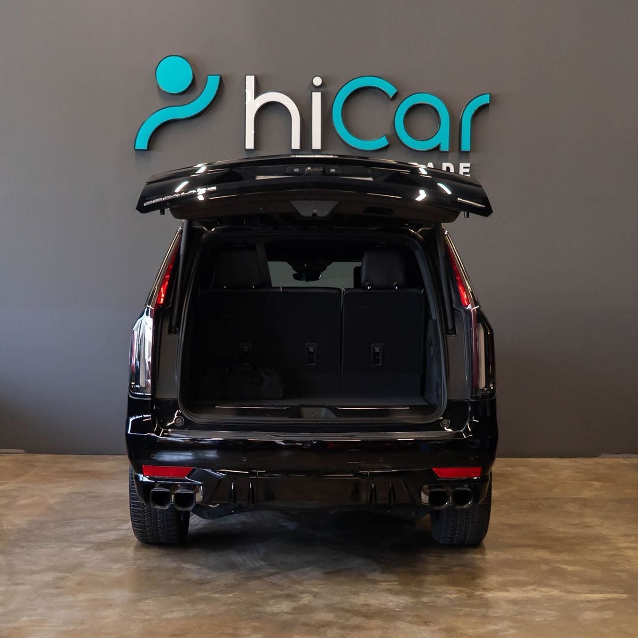 Cadillac Escalade Escalade-V 6.2L AED 8,240 p.m • 0% Downpayment • Cadillac Escalade V  • Agency Warranty
