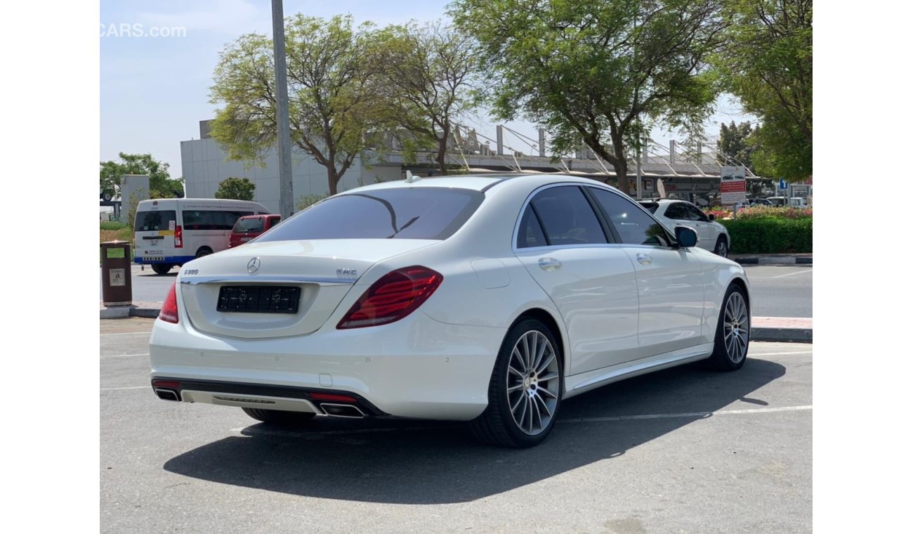 Mercedes-Benz S 500 2015 / GCC Spec / With Full Service History