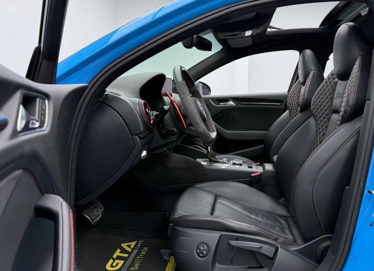 Audi RS3 TFSI quattro 2.5L (400 HP) Sedan 2018 Audi RS3, Warranty, Full Audi Service History, Excellent Condi