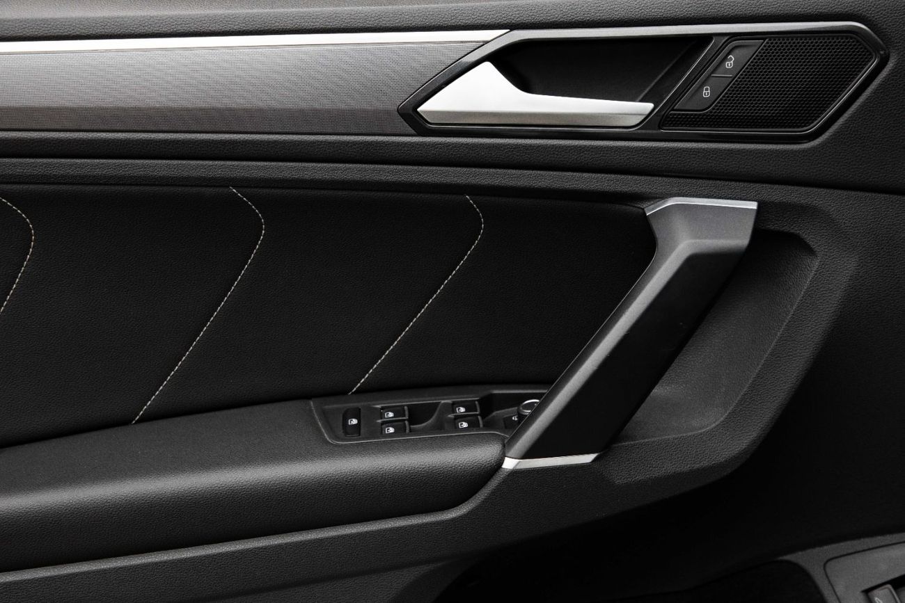 Volkswagen Tiguan R LINE | 1,662 P.M (4 Years)⁣ | 0% Downpayment | Well Maintained!