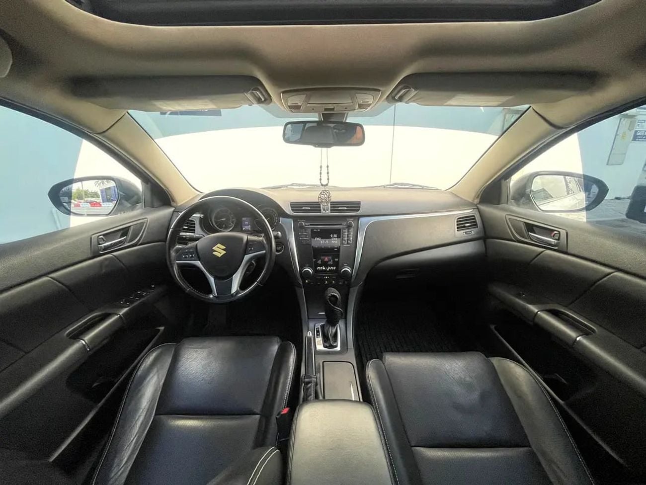 سوزوكي كيزاشي GCC | 2.4L 4-CYLINDERS