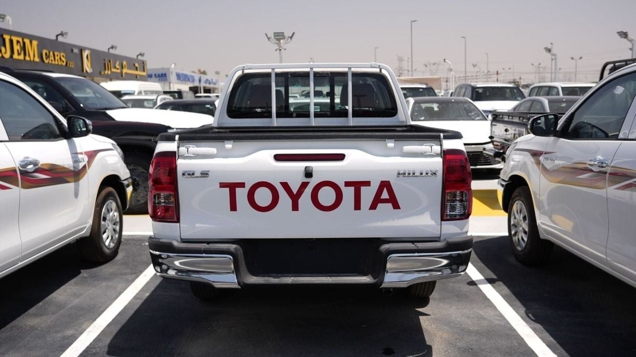 تويوتا هيلوكس GL 2.7L Double Cab Utility AWD