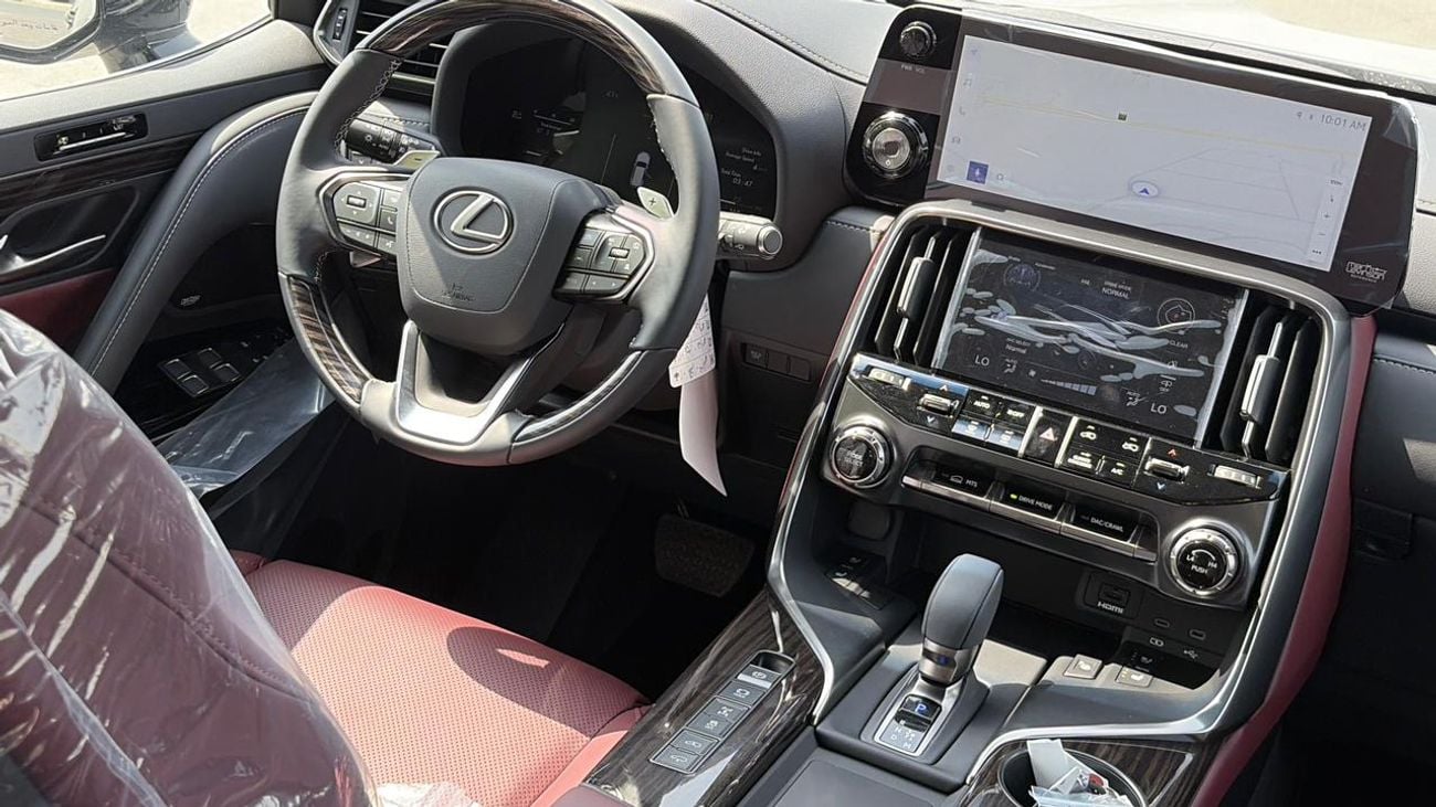 لكزس LX 700h SIGNATURE لكزس LX700H سيجنتشر || نظام ركن آلي | محرك هجين V6 سعة 3.5 لتر | كاميرا 360 درجة | فتحة سقف | مقاعد