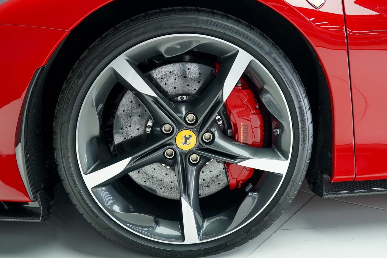 فيراري SF90 ستراديل ASSETTO FIORANO