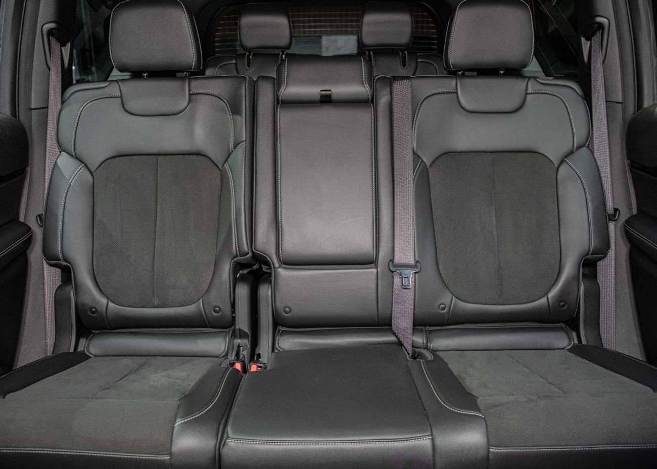 جيب جراند شيروكي L Altitude 3.6L