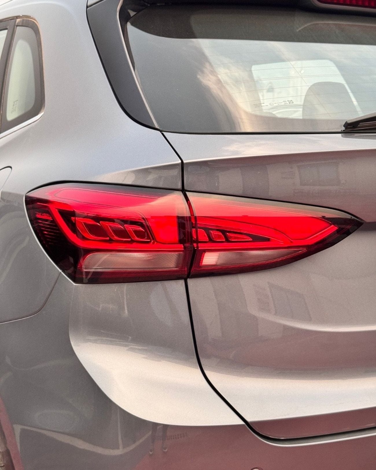 MG ZS LUX