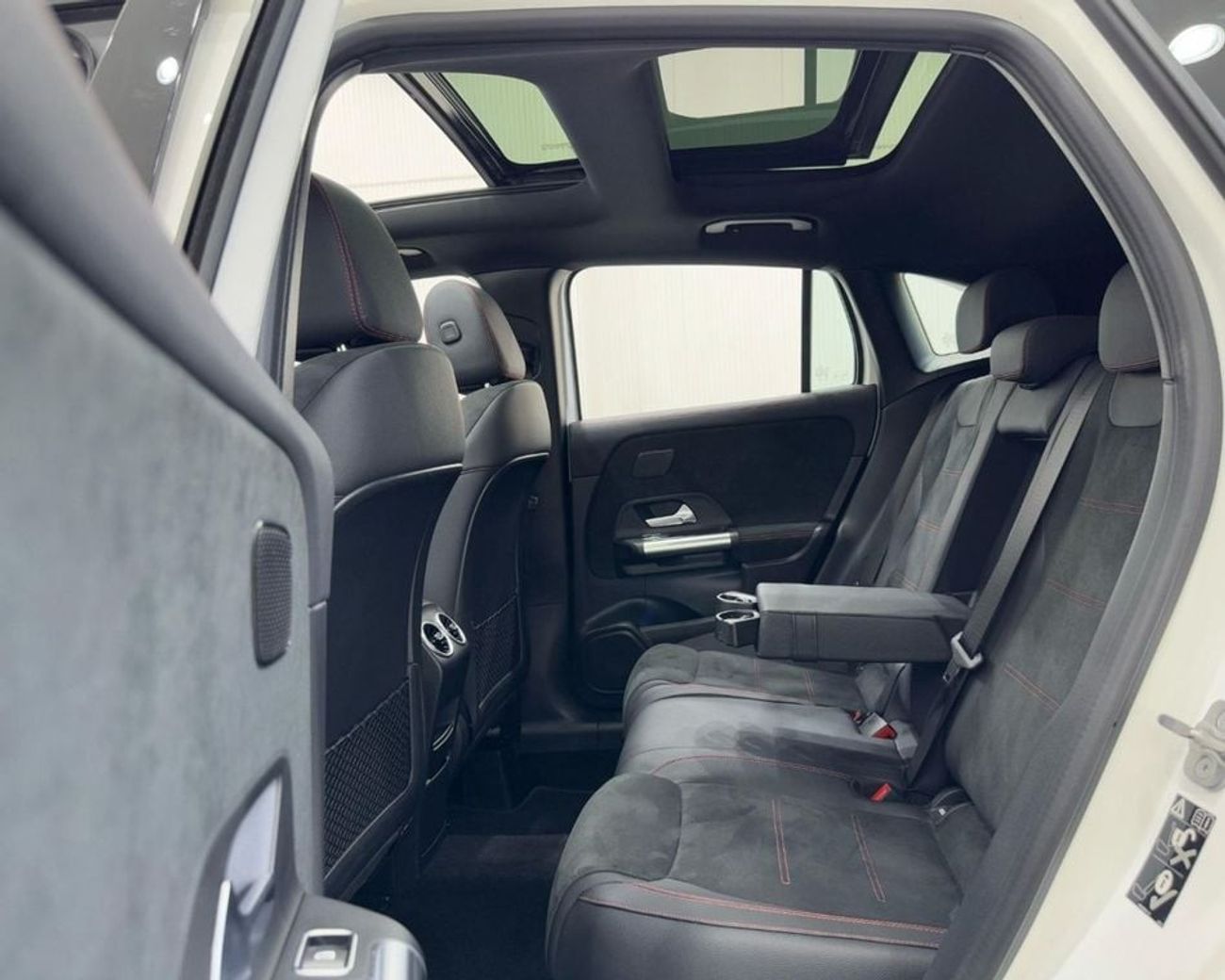 مرسيدس بنز GLA 200 Premium 1.3L 2024 Mercedes Benz GLA200 AMG, June 2029 Mercedes Warranty, Full Mercedes Service Histo