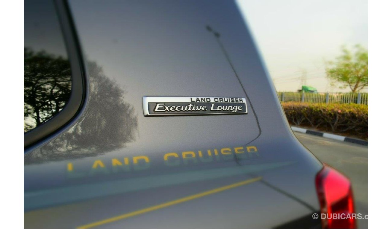 Toyota Land Cruiser 200 VX+ V8 4.5L Turbo Diesel 7-Seater AT Executive Lounge