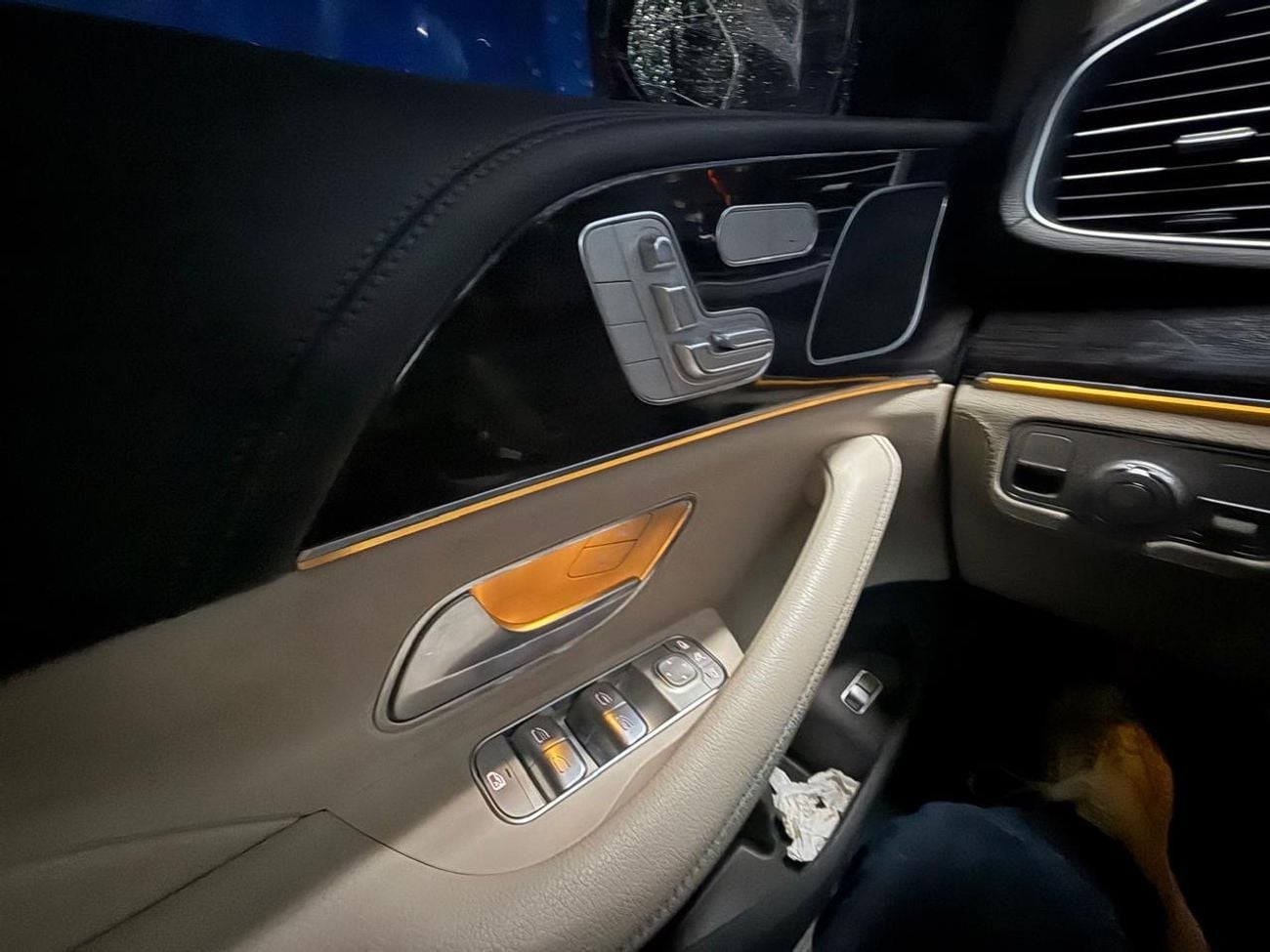 مرسيدس بنز GLS 450 Premium + 3.0L (389 HP)