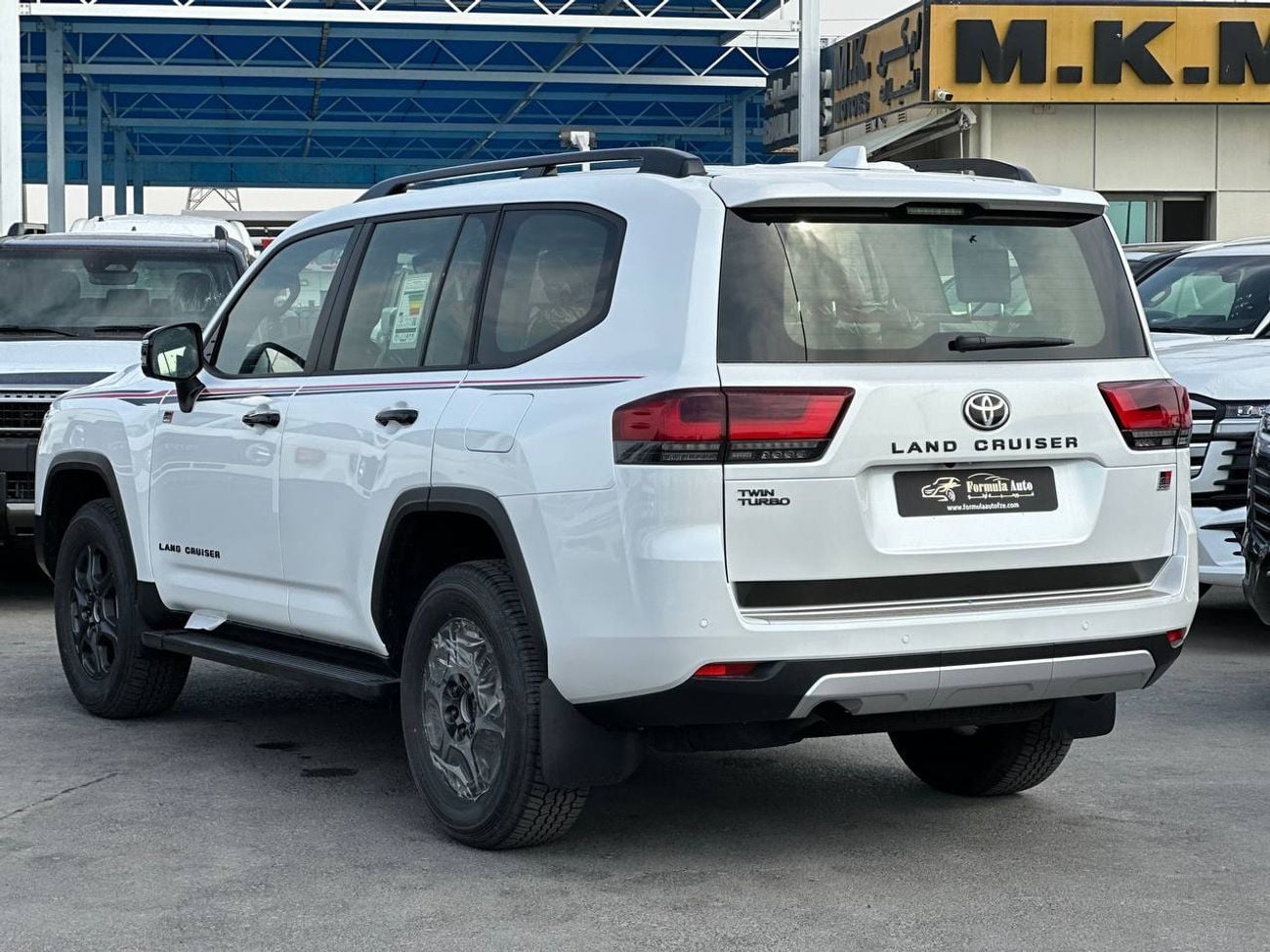 تويوتا لاند كروزر GR SPORT GR-S 3.5 لتر PTR أوتوماتيك // 2026 // كاملة المواصفات مع رادار، كاميرا 360 درجة، إطارات للط