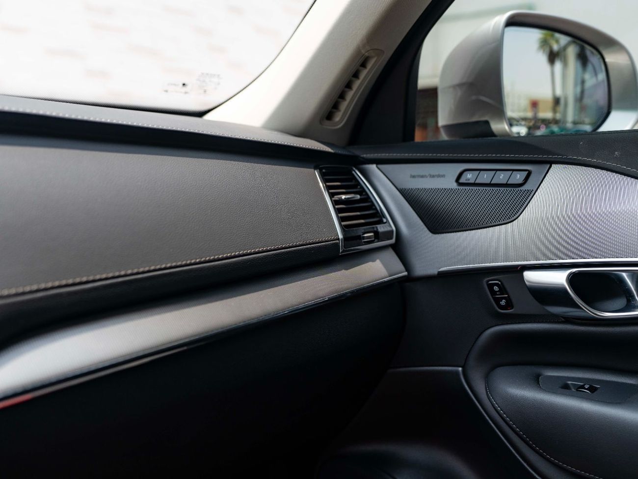 فولفو XC 90 ULTIMATE BRIGHT F1 B6 2.0T