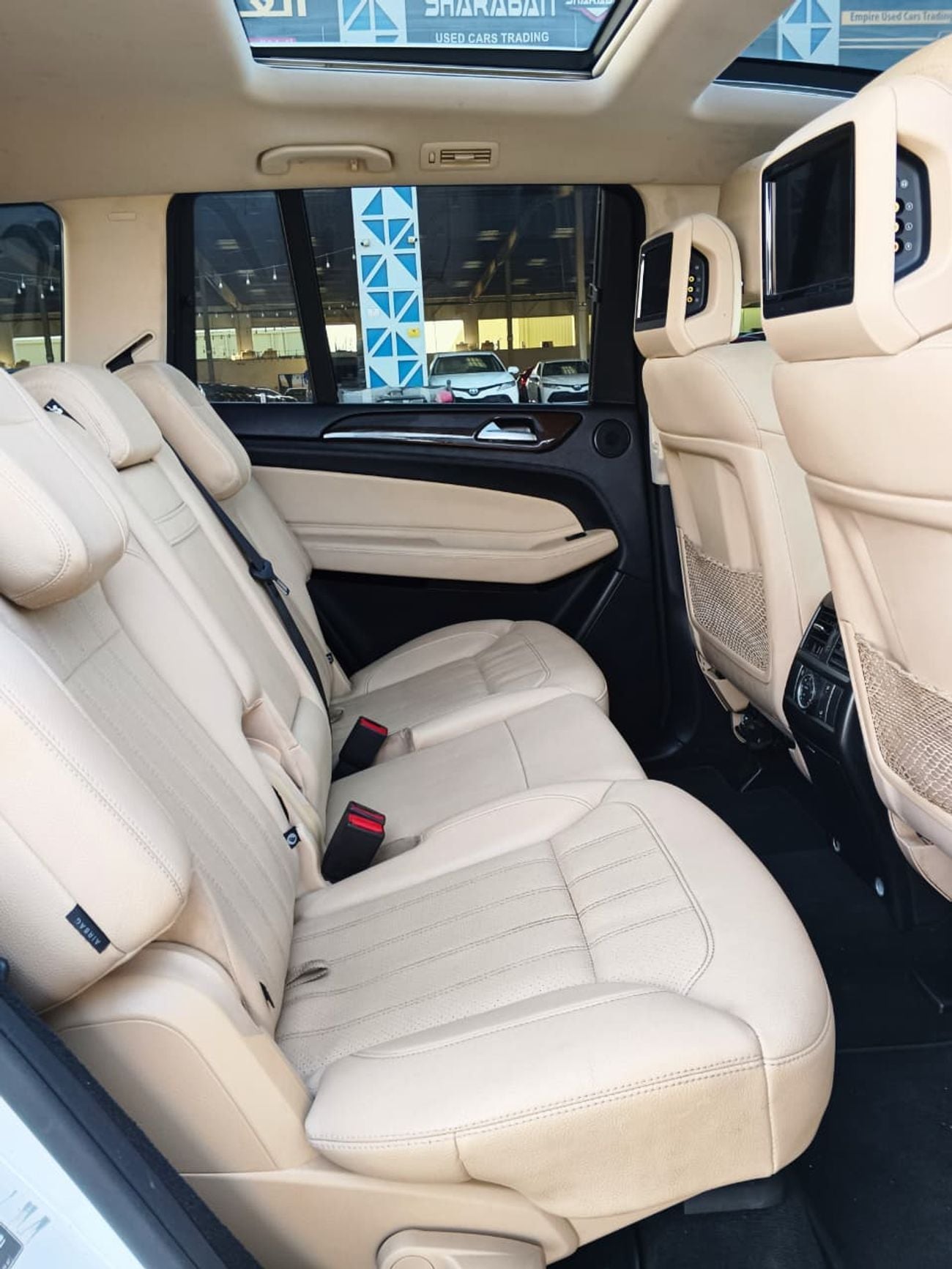 Mercedes-Benz GLS 450 very clean car