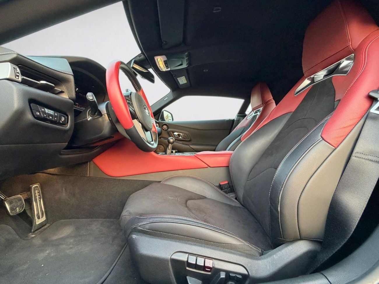 Toyota Supra GR 3.0L M/T AGENCY WARRANTY | AED 1,920 P.M | 0% DOWN PAYMENT | TOYOTA SUPRA GR | FULL AGENCY SERVICE HISTORY |
