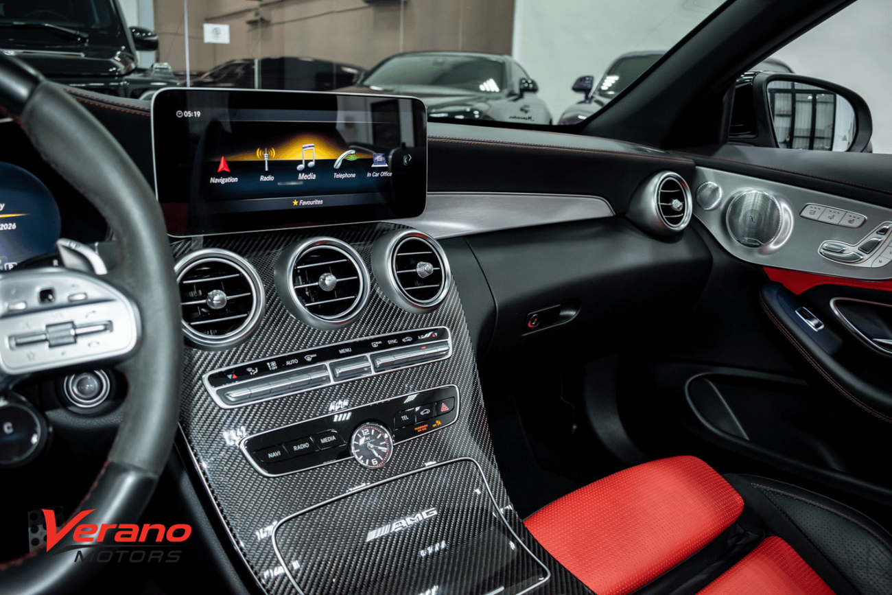 مرسيدس بنز C 63S AMG Std 4.0L (4 Seater)