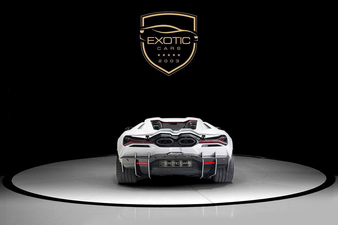 لامبورغيني ريفويلتو 6.5L V12 Hybrid