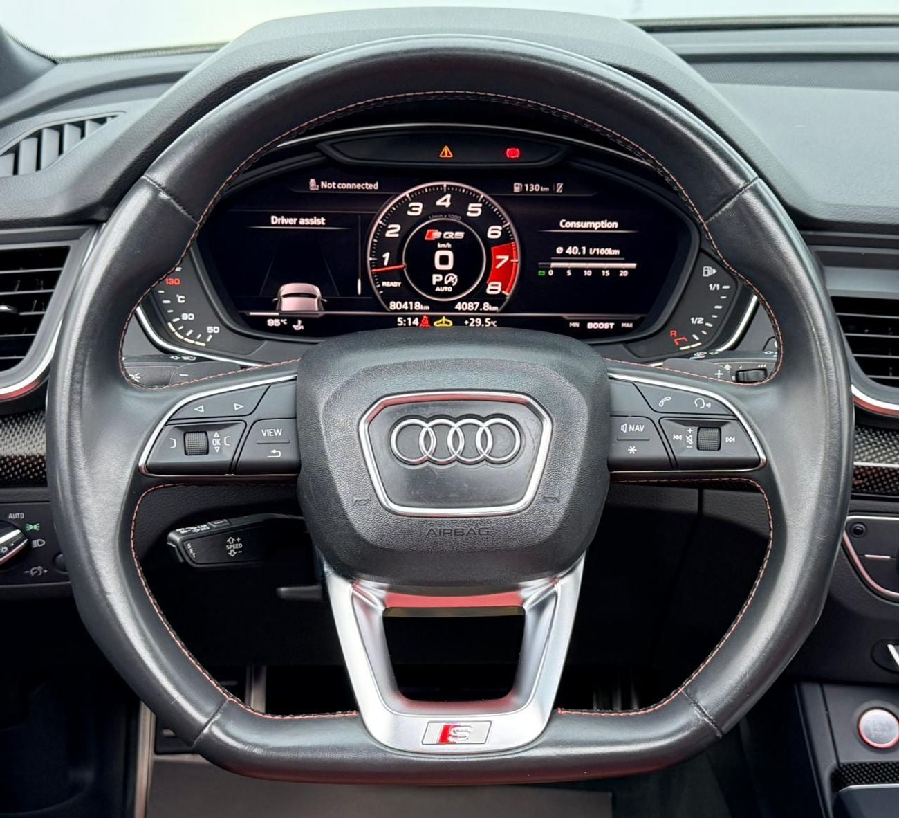 Audi SQ5 2018 Audi SQ5 Quattro, Full Service History, Carbon Fiber Interior, Excellent Condition, GCC