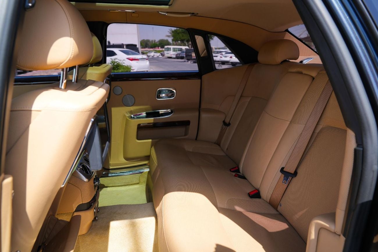 Rolls Royce Ghost 2011 GCC SPECS!! WELL MAINTAINED