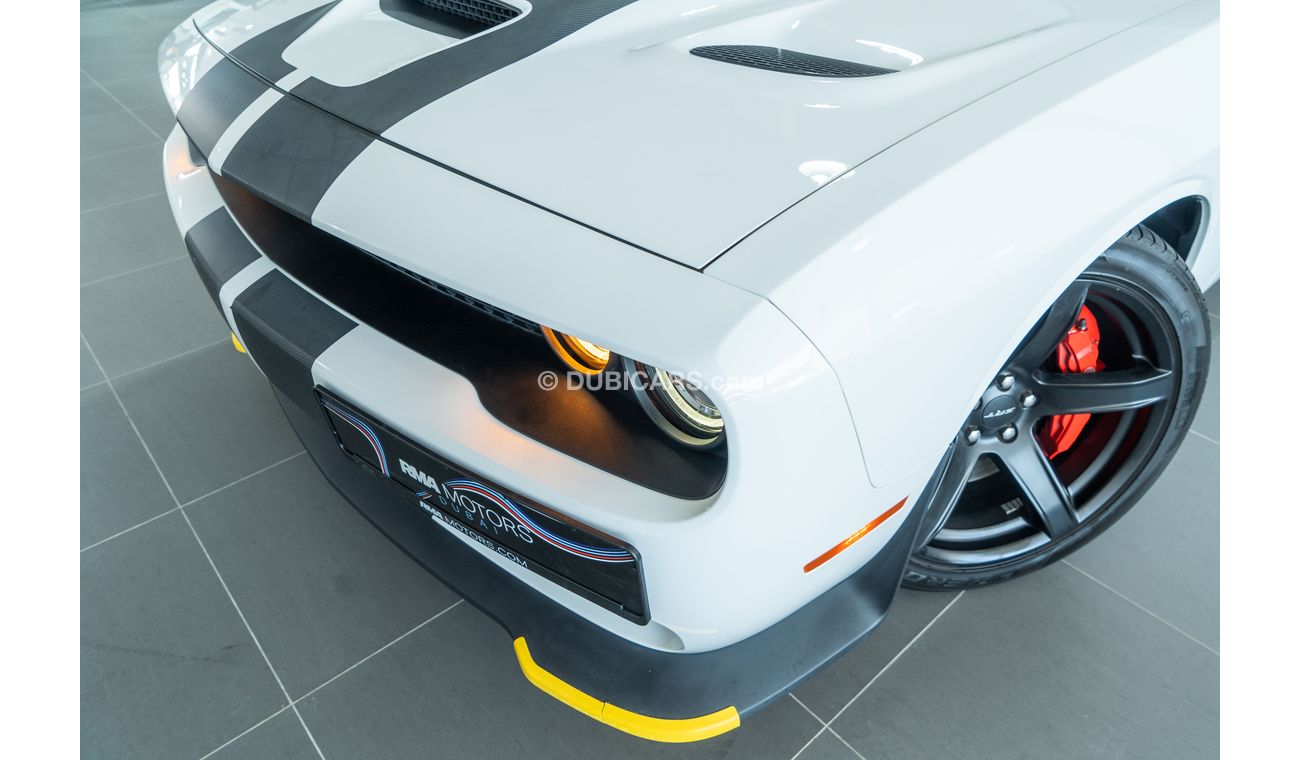 Dodge Challenger 2017 Dodge Challenger Hellcat 707Bhp / Manual Transmission / Extended Dodge Warranty & Service  Pack