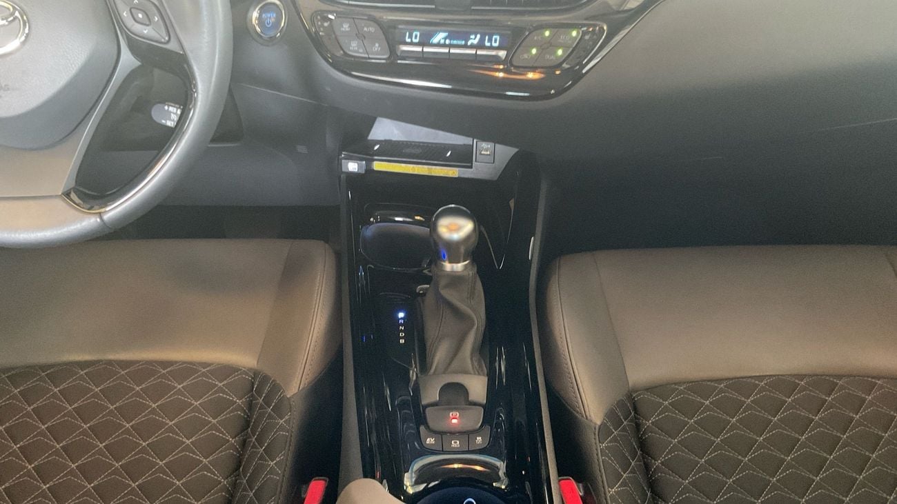 Toyota C-HR 1.8 VVT I-HYBRID VX AUTO | Guaranteed Warranty | 0 Down Payment