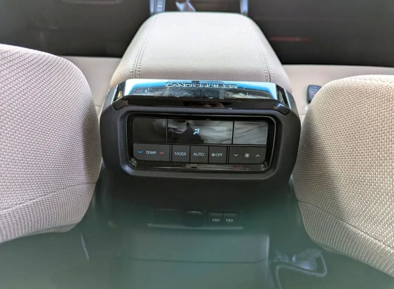 Toyota Prado Toyota landcruise prado 2024Model TXL 2.4L V4 petrol Engine Colour Black push start Transmission Aut
