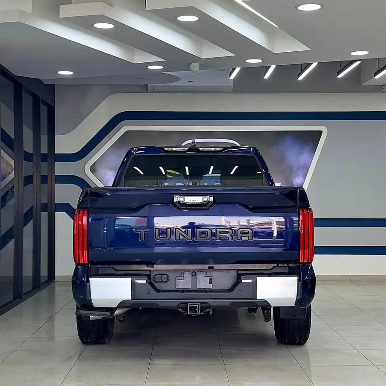 تويوتا تاندرا Crewmax Limited 5.7L Limited