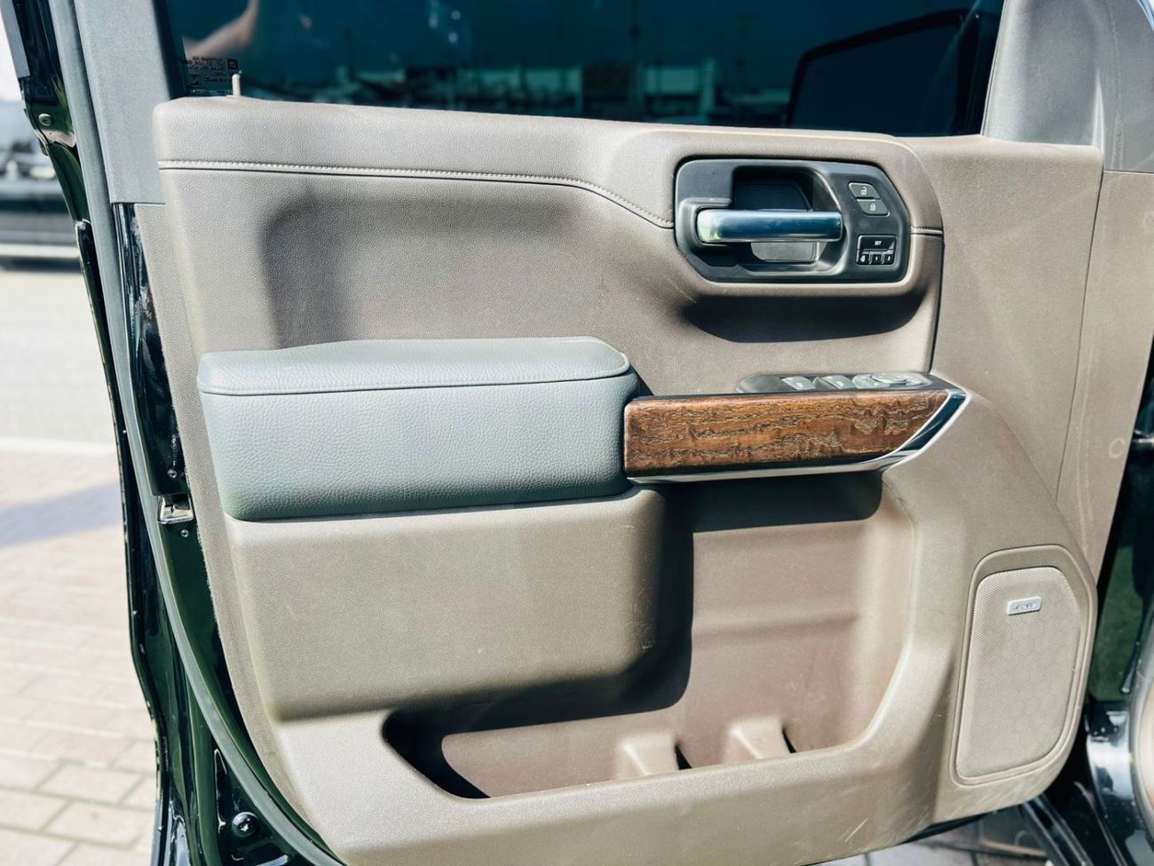 GMC Sierra GMC SIERRA DENALI 2020 5.3L V8 SLT Crew Cab (AWD) /V8