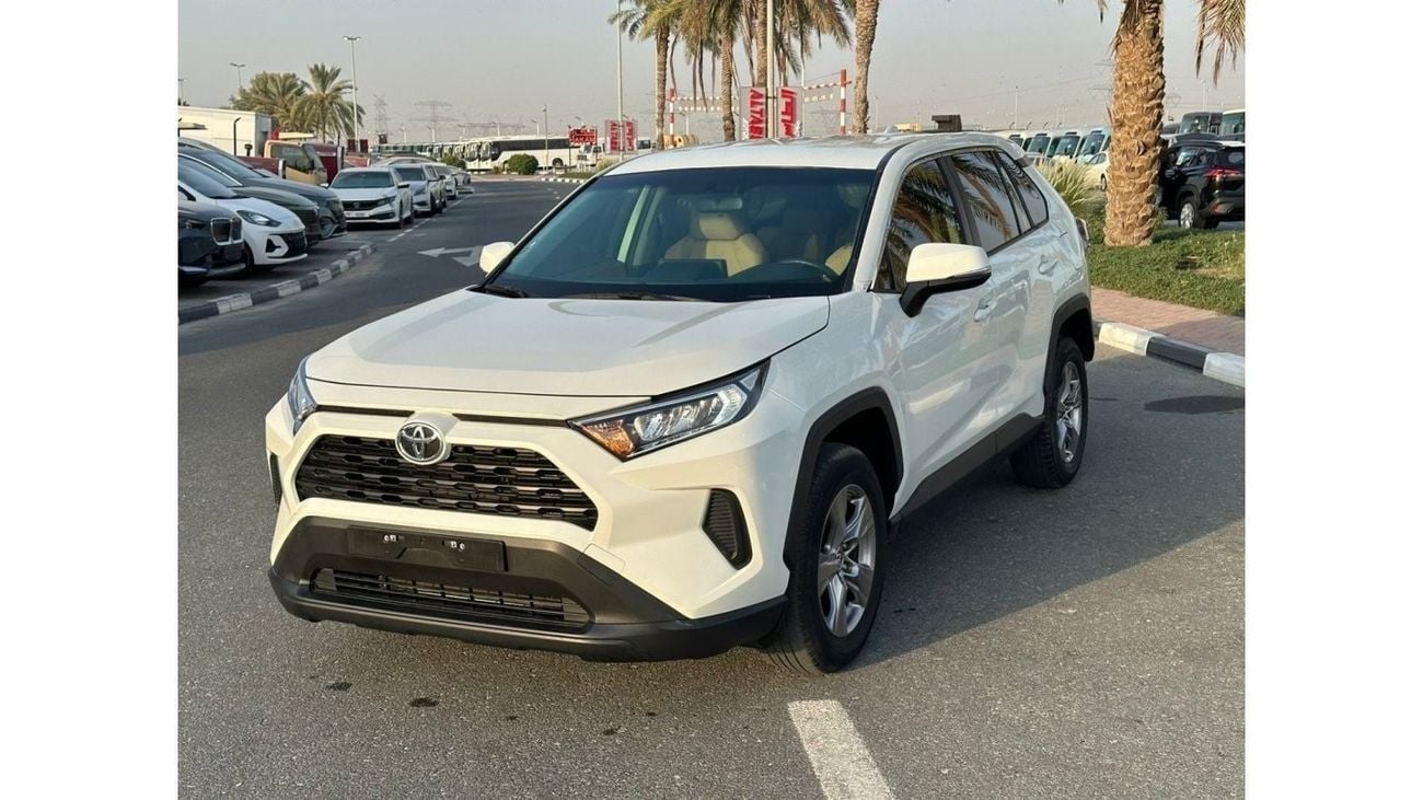 تويوتا راف ٤ LE