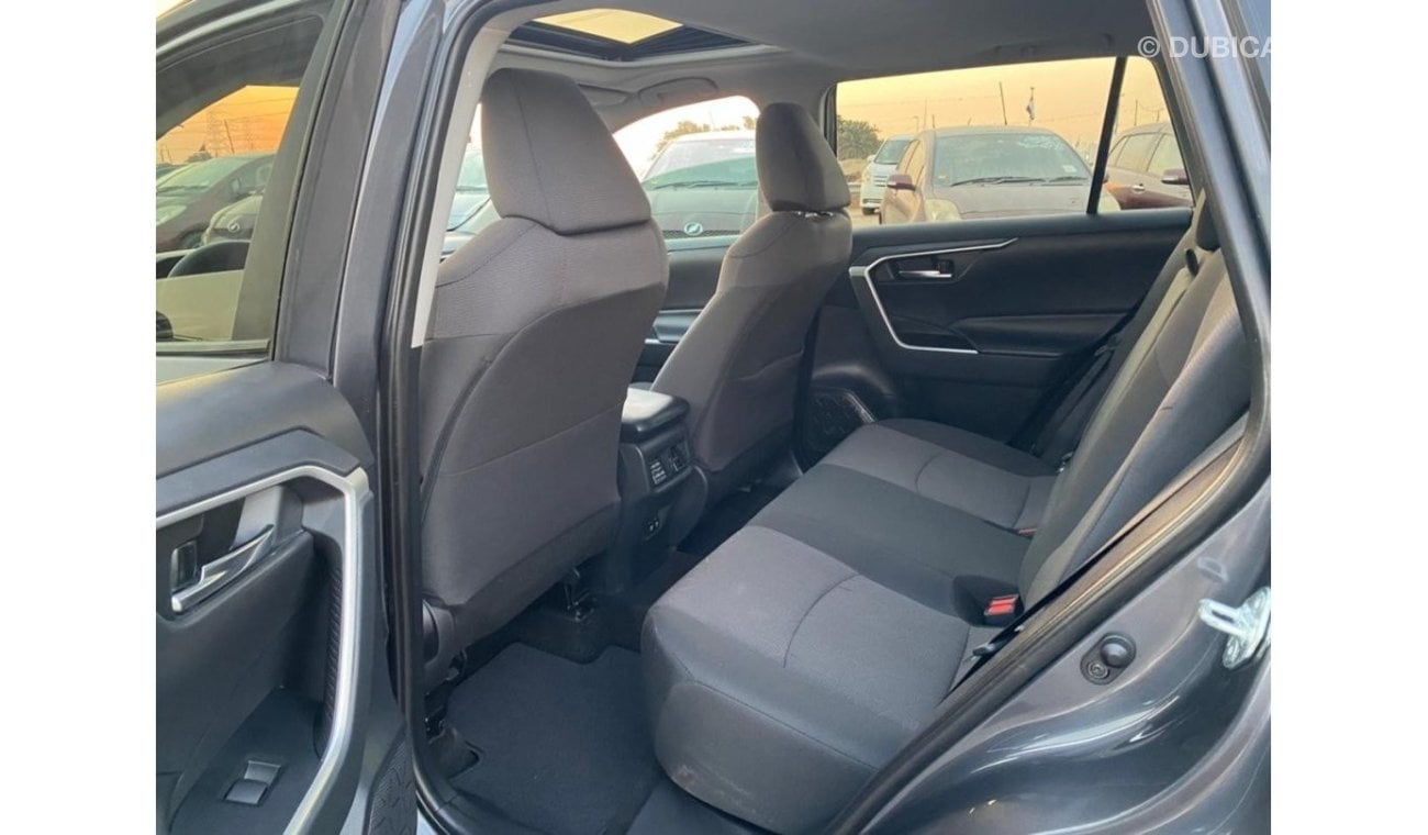 Toyota RAV4 2019 TOYOTA RAV4 XLE / FULL OPTION