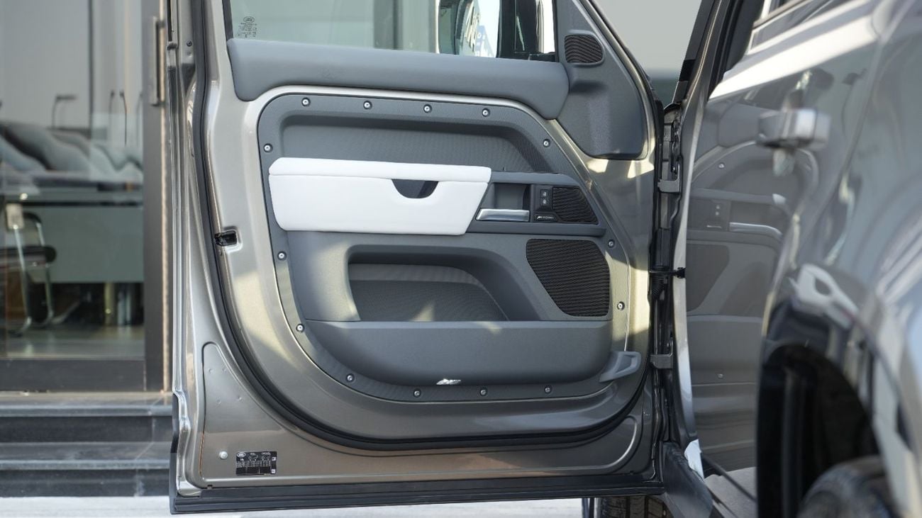 Land Rover Defender P400 110 X-Dynamic HSE 3.0L (7 Seater) 2025 MY EXPORT PRICE