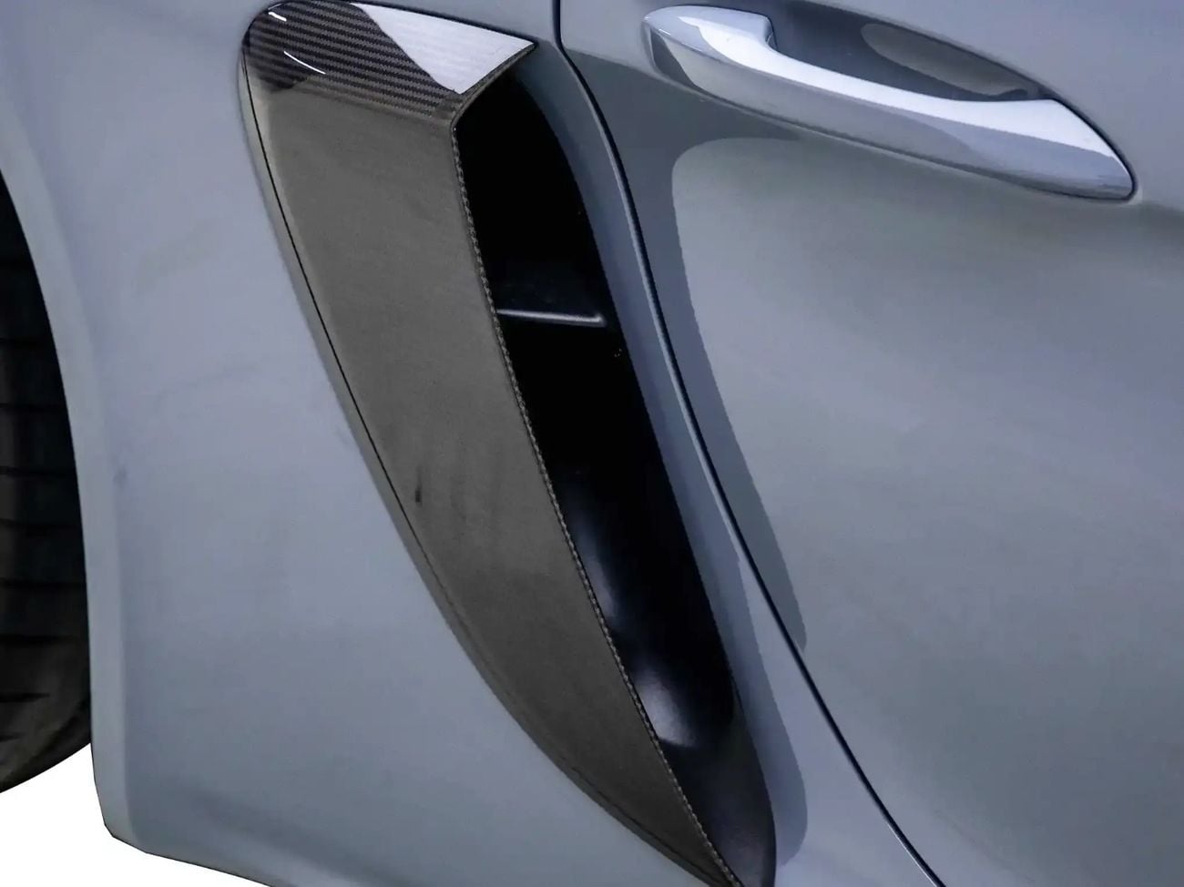 بورش كايمان 718 GT4 RS