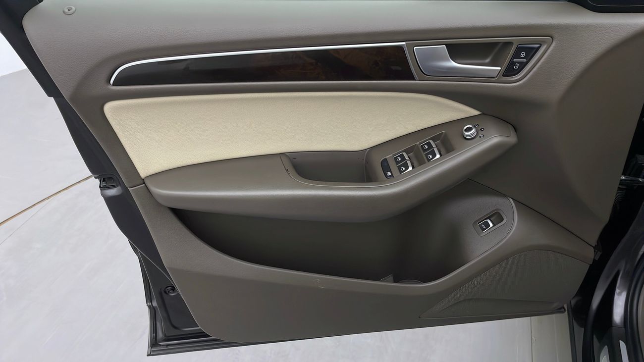 Audi Q5 40 TFSI QUATTRO 2 | Under Warranty | Inspected on 150+ parameters