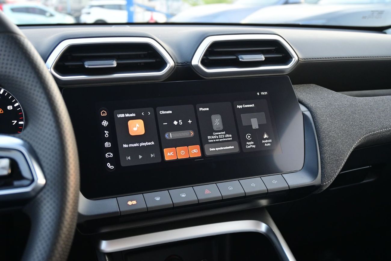 أم جي ZS MG ZS 1.5L Petrol FWD, Model 2025, Color Silver