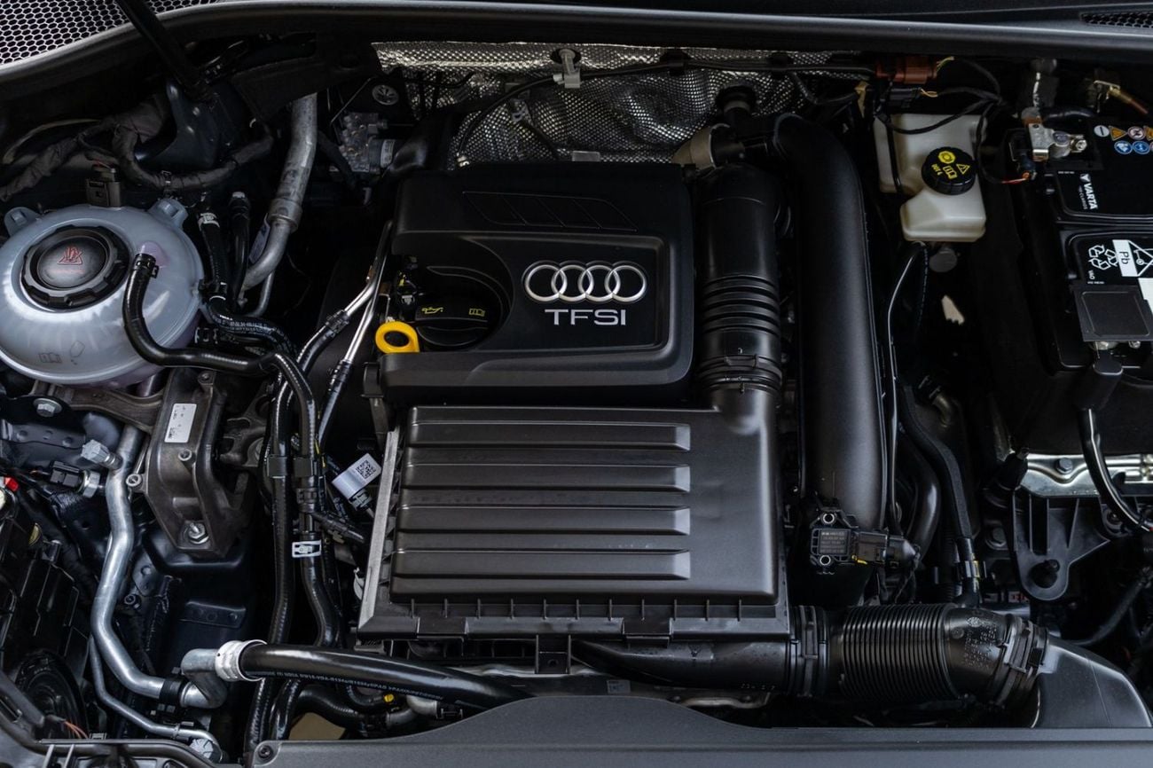 Audi Q3 35 TFSI PROGRESS BLACK Audi Q3 Sportback 35TFSI S-Line Progressive Black Edition 2025 GCC | Agency Warranty | Service Contr