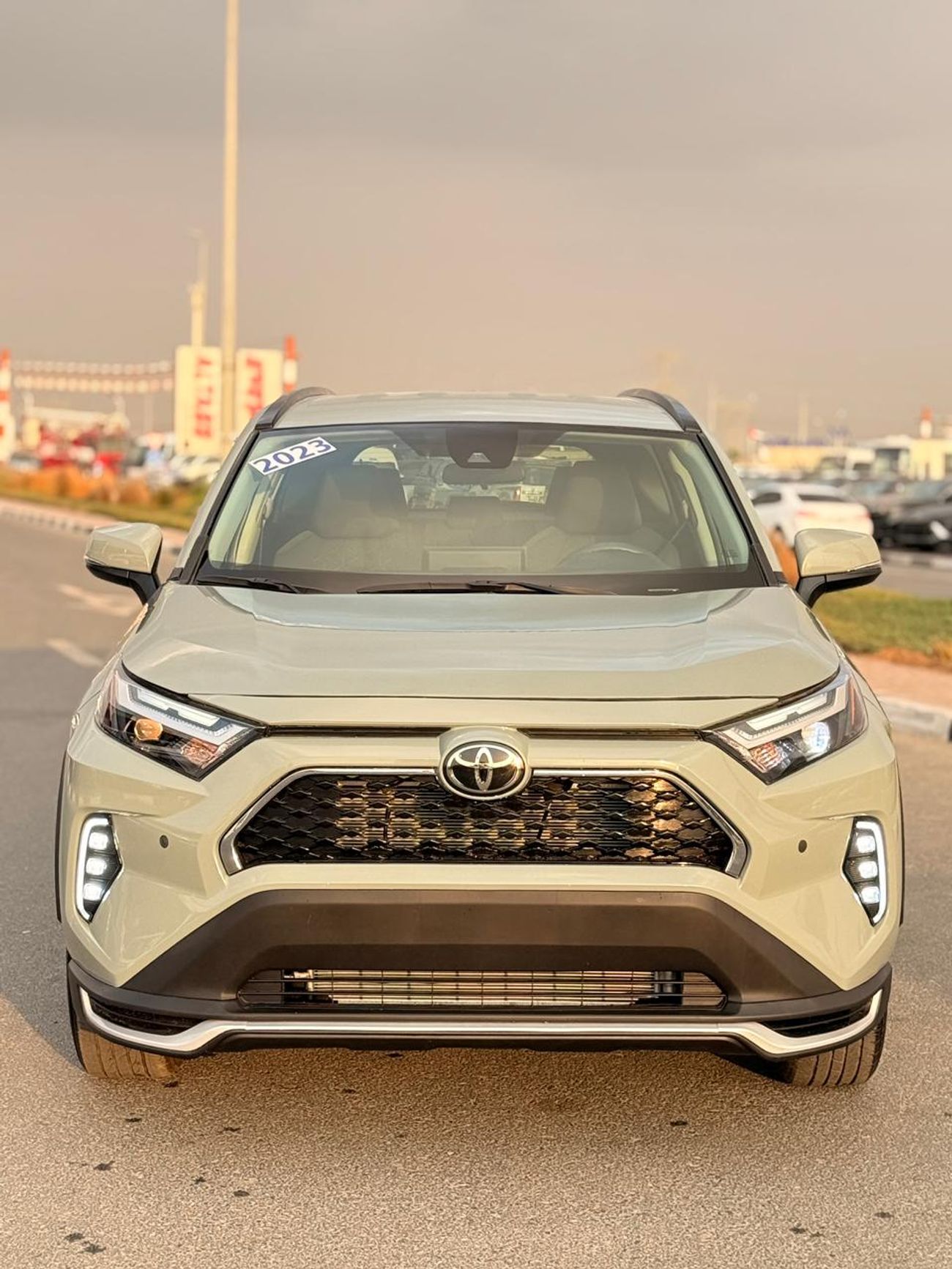 Toyota RAV4 XLE 2.5L AWD 2023