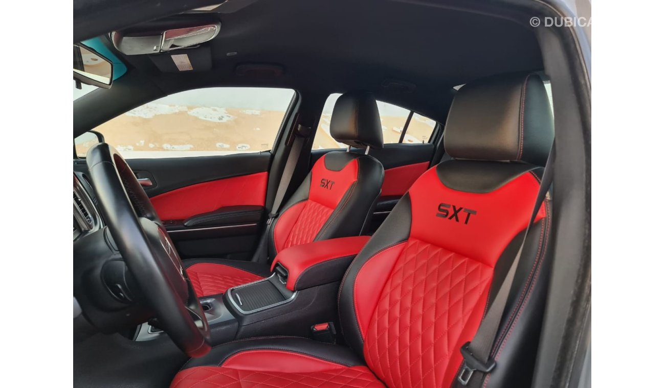 Dodge Charger SXT Plus DODGE CHARGER SXT 2018