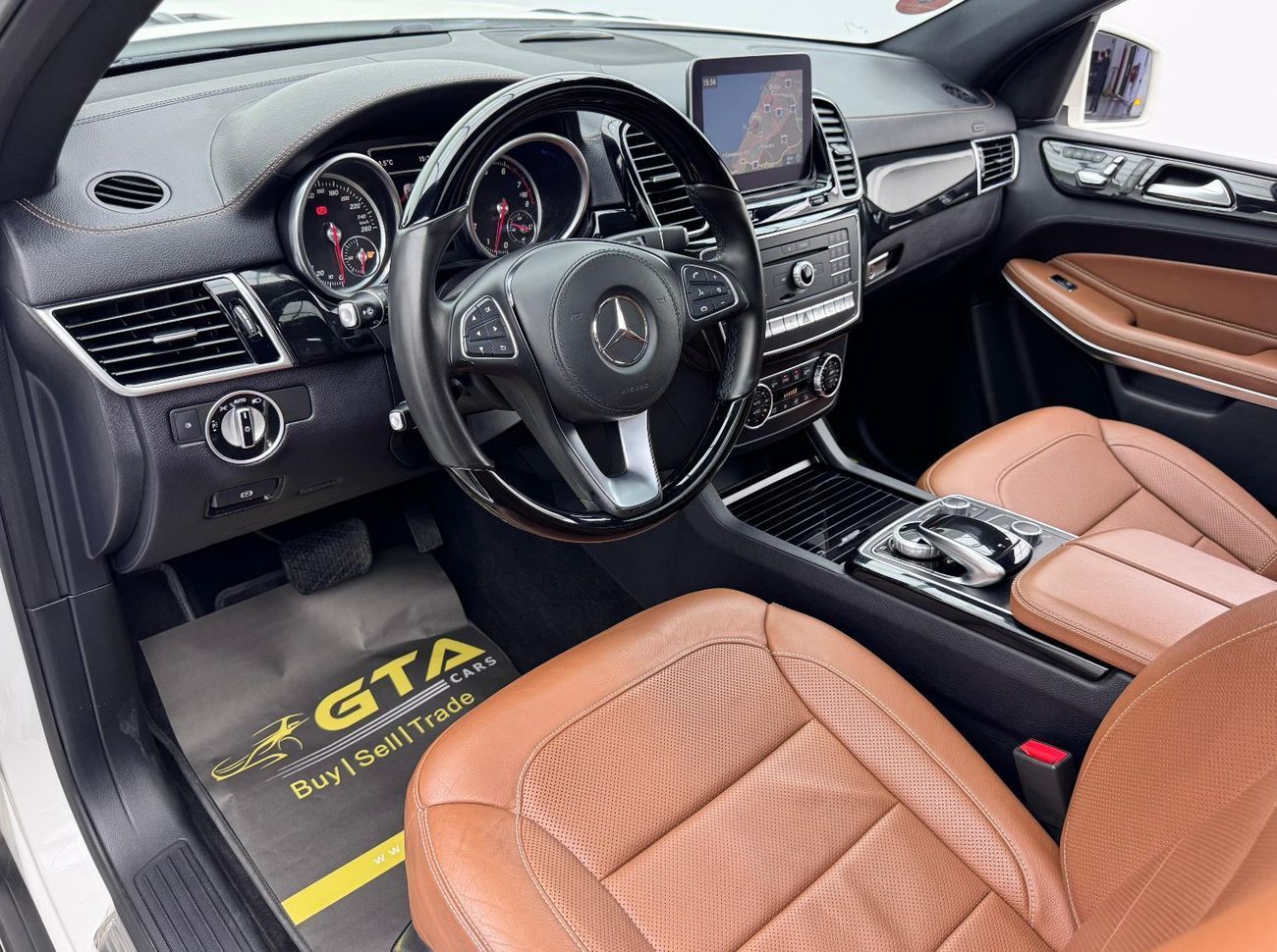 مرسيدس بنز GLS 500 Std 4.7L 2018 Mercedes Benz GLS500 4MATIC, Warranty, Full Service History, 7 Seater, GCC