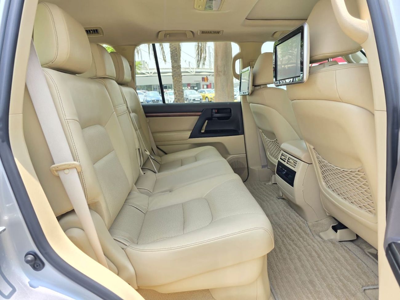 تويوتا لاند كروزر GXR 4.6L