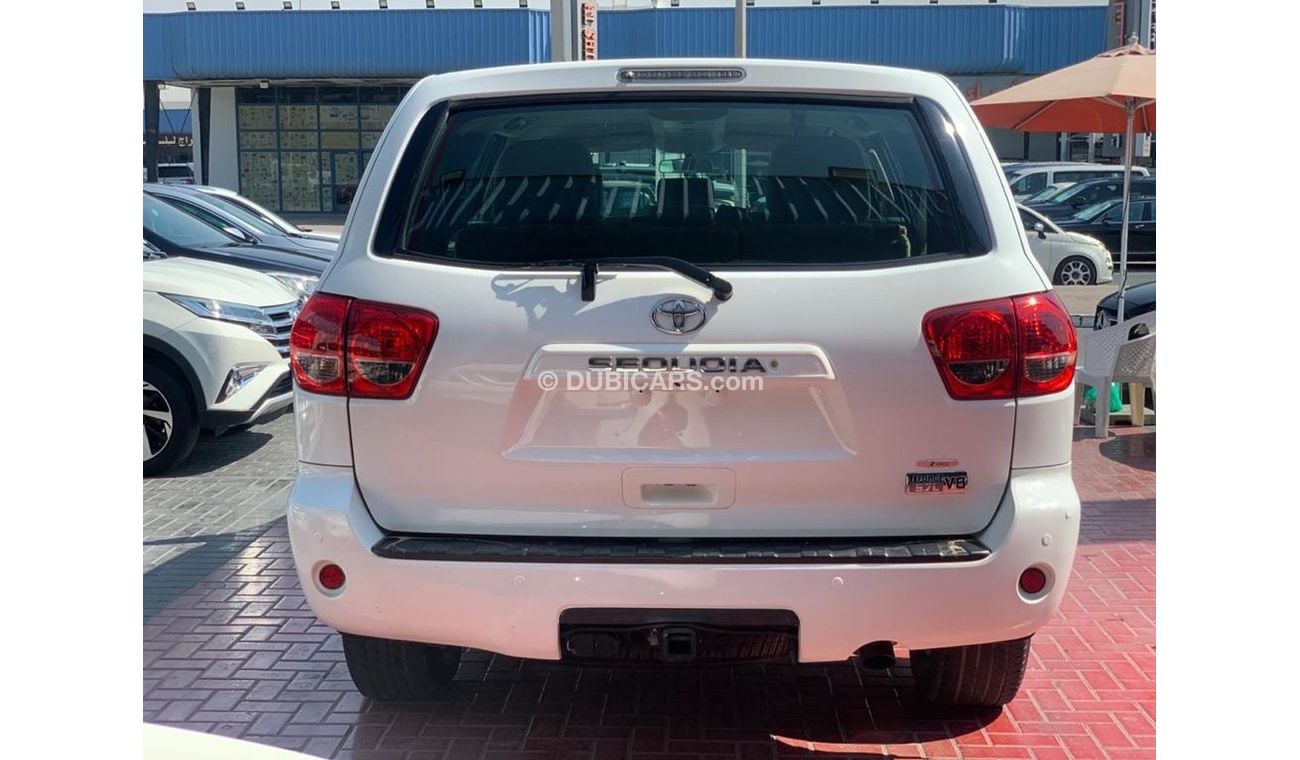 Toyota Sequoia 5.7L V8 GCC SPECS