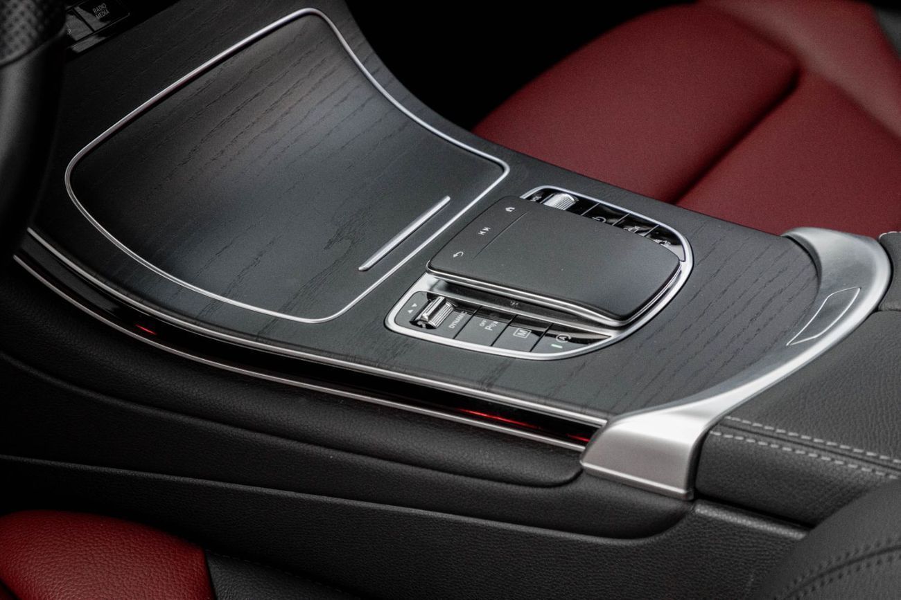 مرسيدس بنز GLC 200 GLC 200 Coupe | 3,682 P.M | 0% Downpayment | Immaculate Condition!