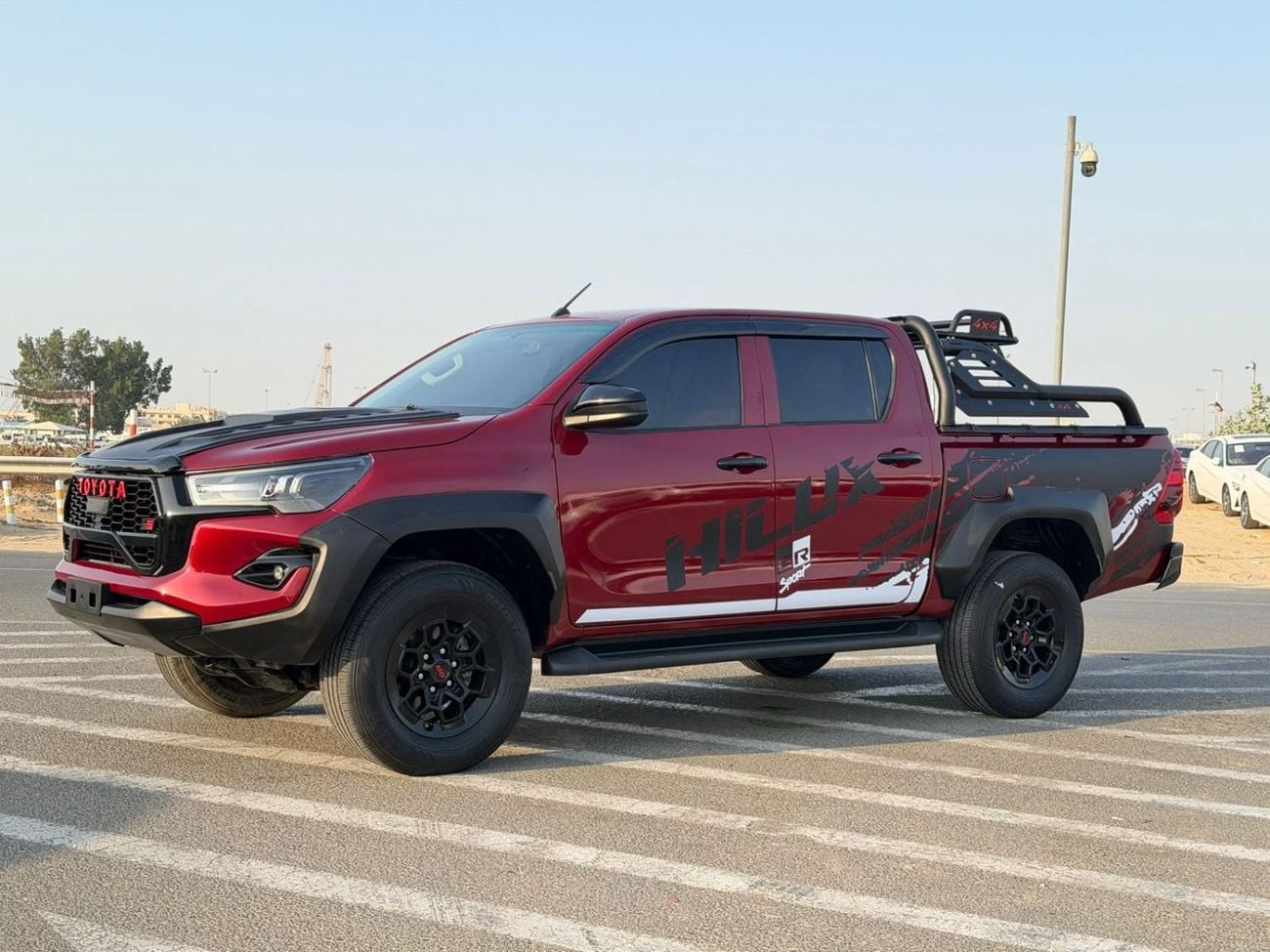 تويوتا هيلوكس 2022 Toyota Hilux GR Sports Modified - 2.7L V4 AWD - Full Off Road Rollbar - Rear CAM & Multi Media
