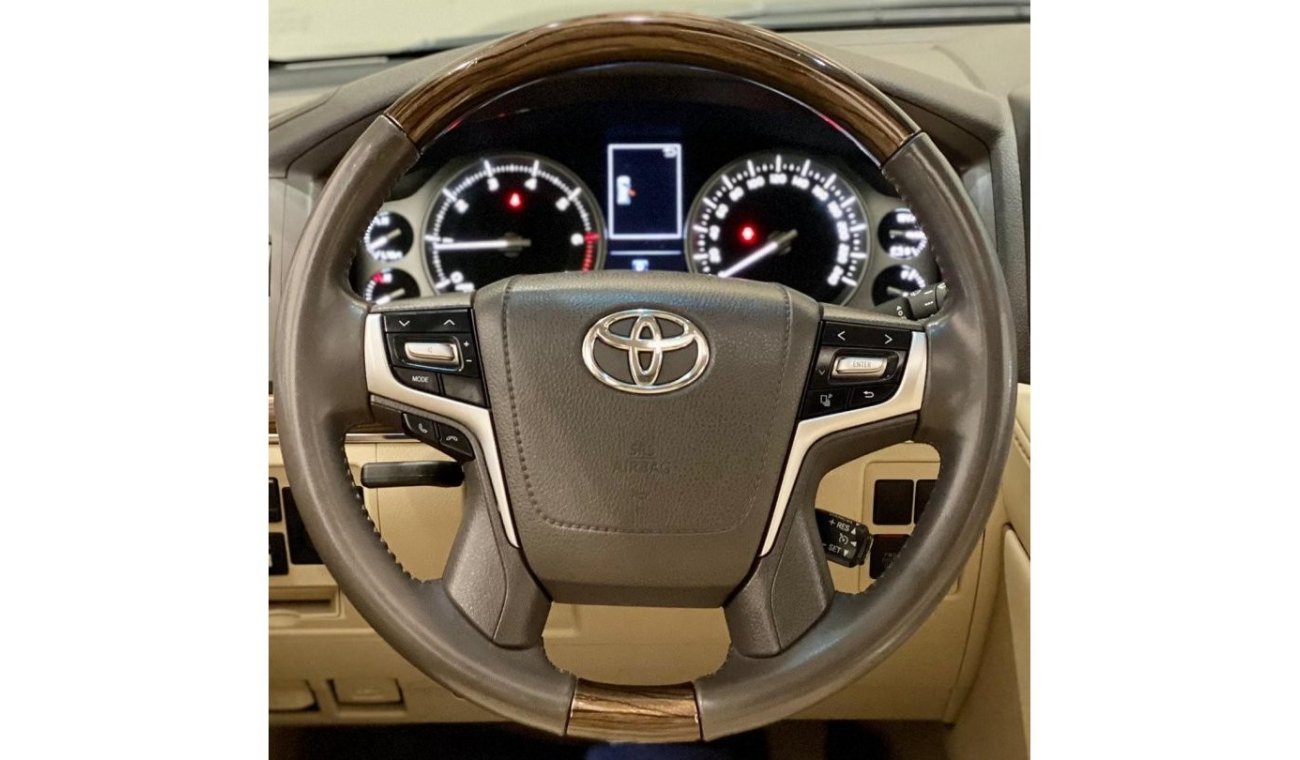 Toyota Land Cruiser 2019 Toyota Land Cruiser V8 GXR Grand Touring, Toyota Warranty + Service Contract, Low KMs, GCC