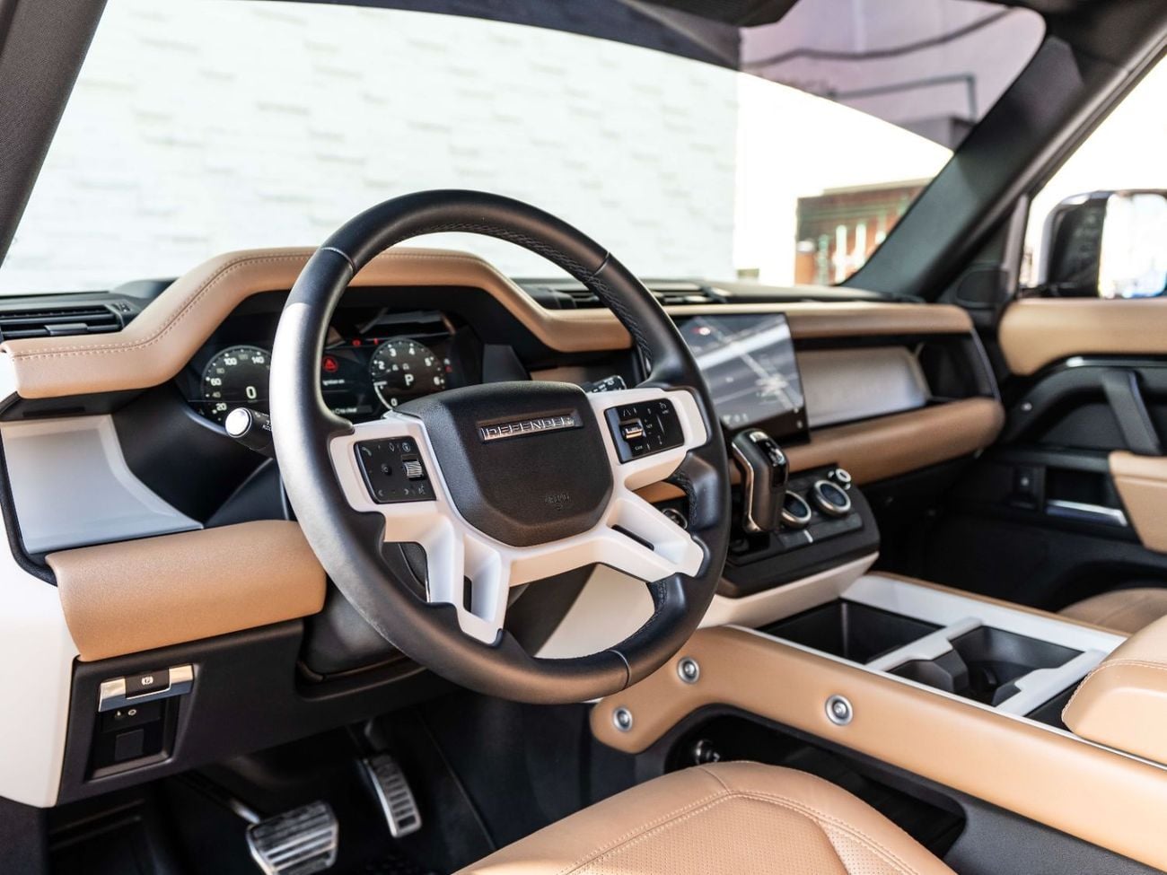 Land Rover Defender P400 110 HSE 3.0L (5 Seater)