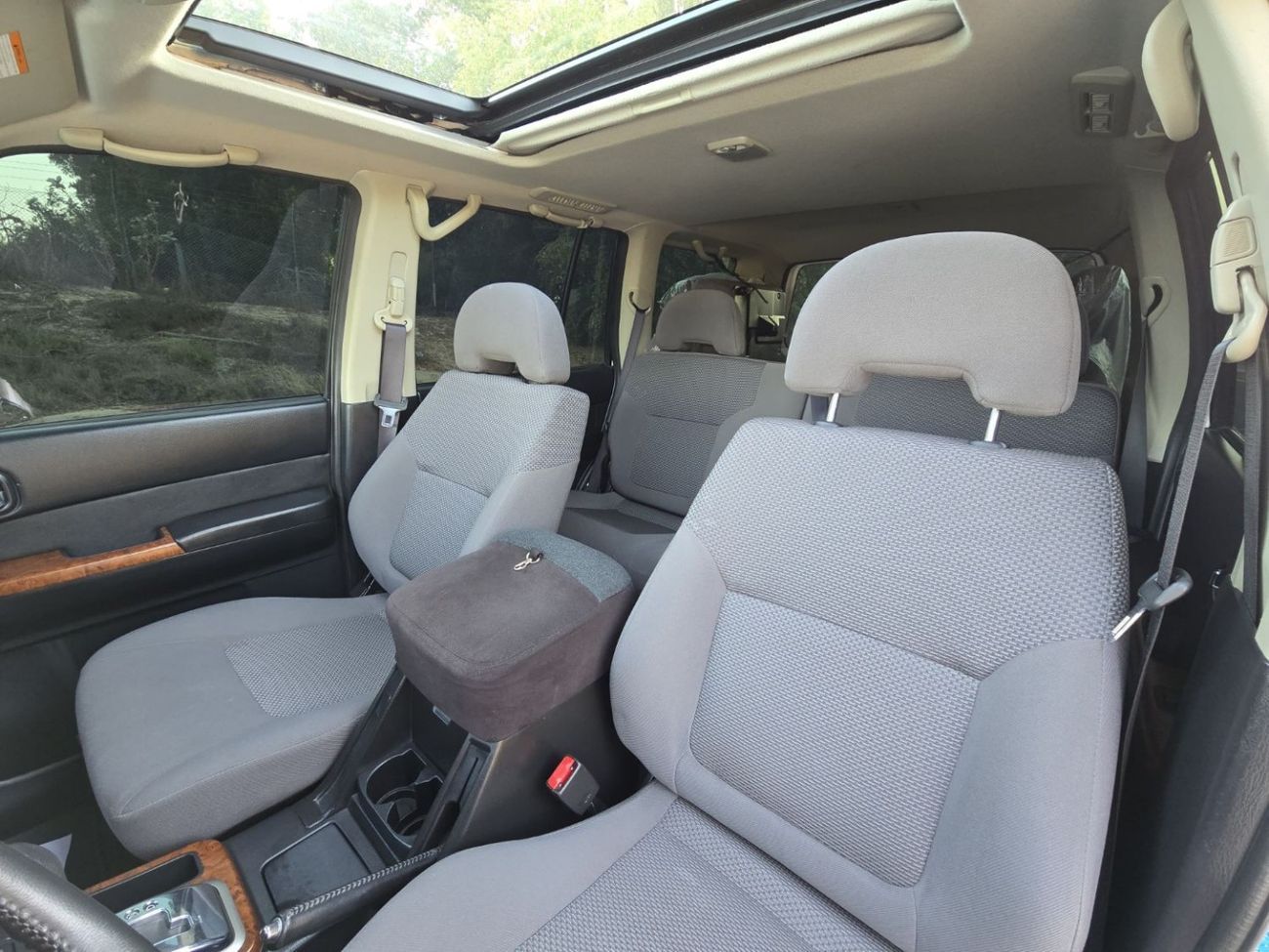 Nissan Patrol Safari GL 4.8L A/T (7 Seater) NISSAN PATROL SAFARI 2019 GCC ORGINAL PAINT // ACCIDENT FREE // PERFECT CONDI