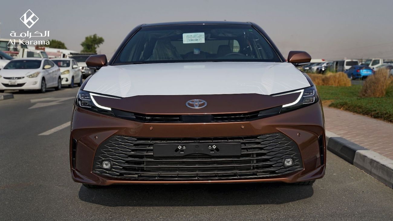تويوتا كامري LE 2.5L Hybrid | Panoramic Sunroof | Rear Camera | Wireless Charger | Lumbar Seat
