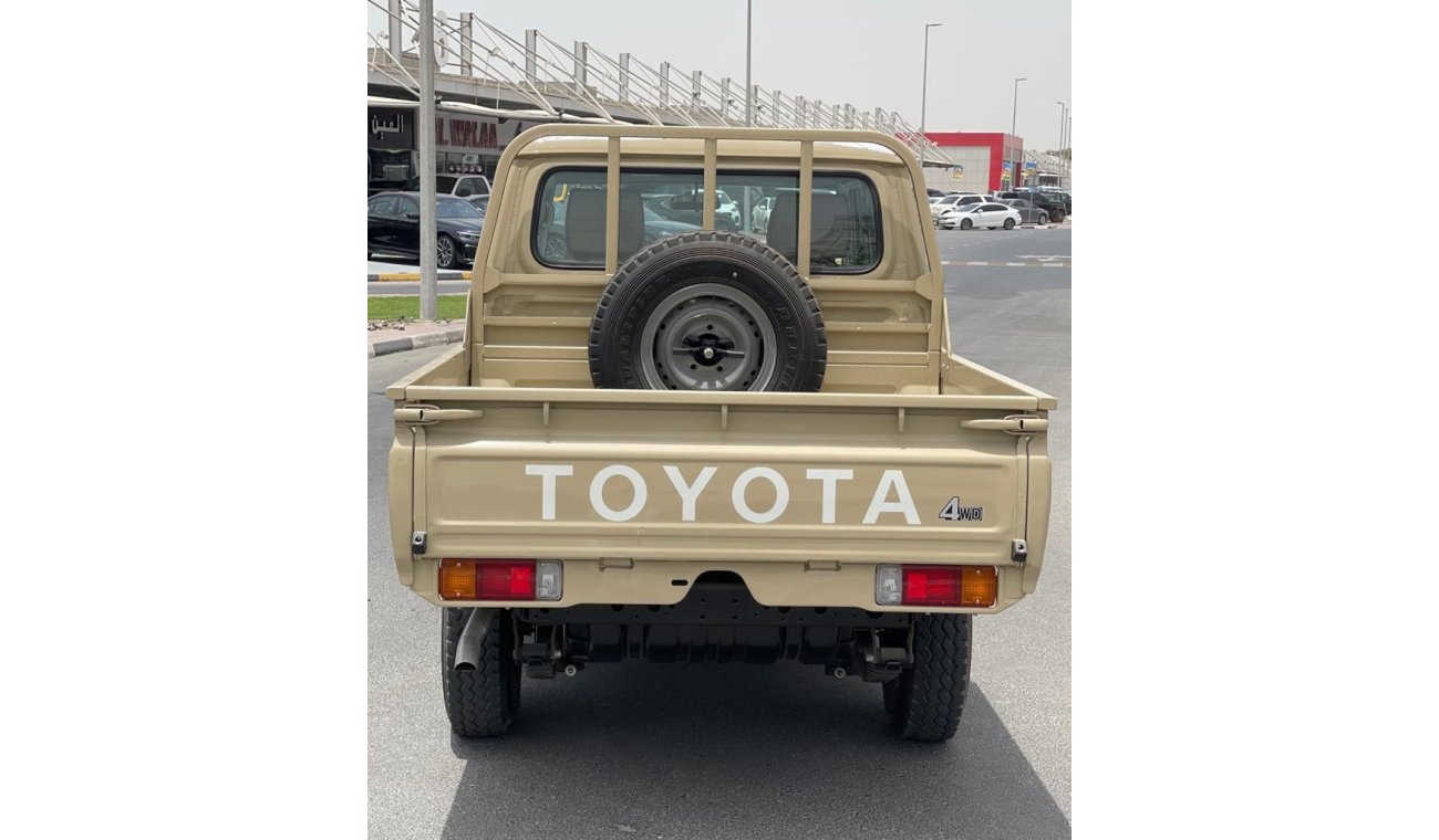 تويوتا لاند كروزر بيك آب TOYOTA LAND CRUISER PICK UP DIESEL 4.2L V6 GCC WITH DIFFLOOK AND POWER WINDOWS