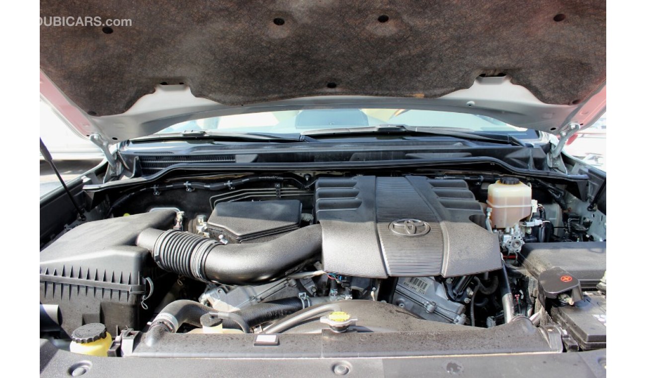 Toyota Land Cruiser (2016) GXR V6, GCC