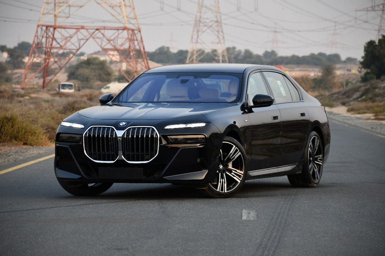 BMW 735i BMW 735I M KIT 2026 GCC