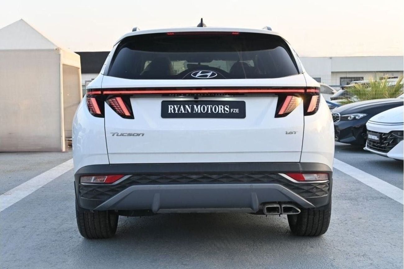 Hyundai Tucson Hyundai Tucson 1.6L Turbo, Petrol, (Mid+ Option) Model 2022, Color White (Export Price)