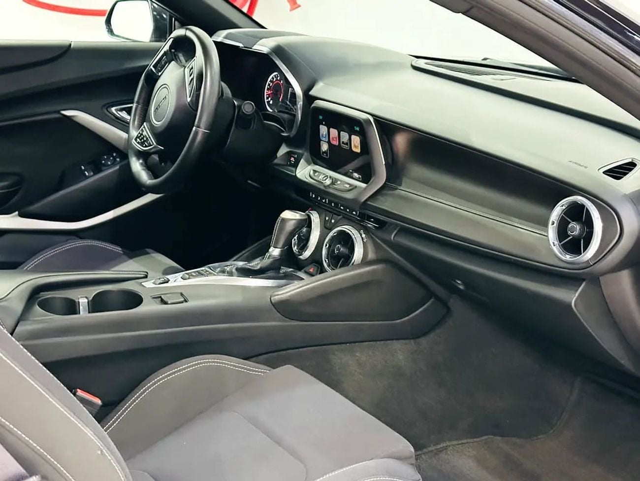 شيفروليه كامارو 1LT 3.6L (355 HP)